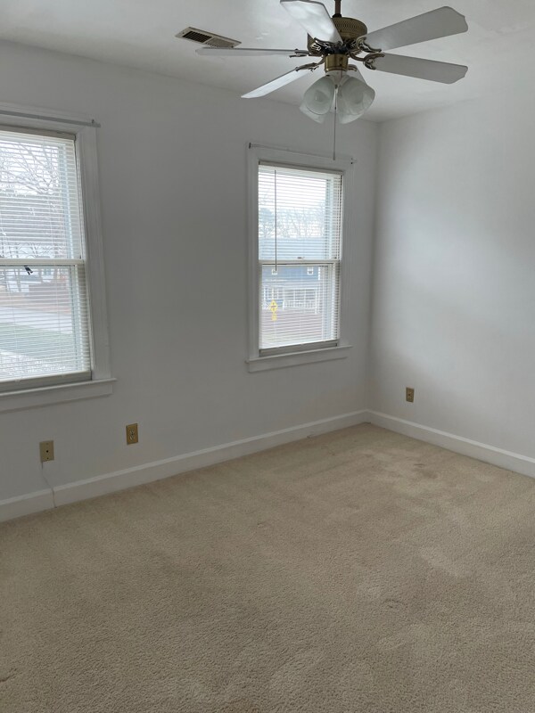 Building Photo - 8800 Colesbury Dr