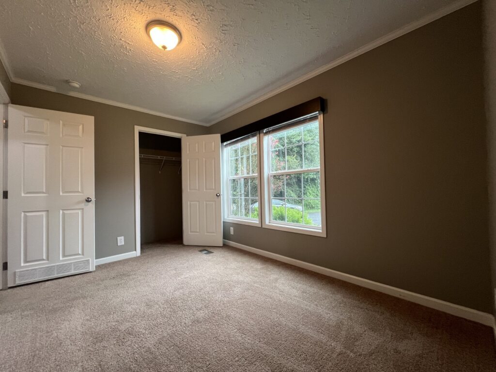 Building Photo - 305 Caseybrook Ct