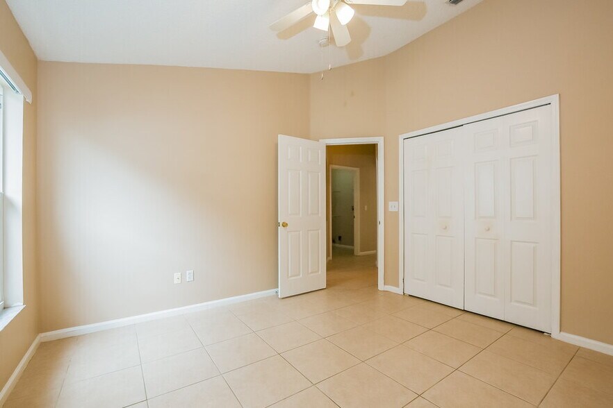Building Photo - 2765 Falcon Crest Pl