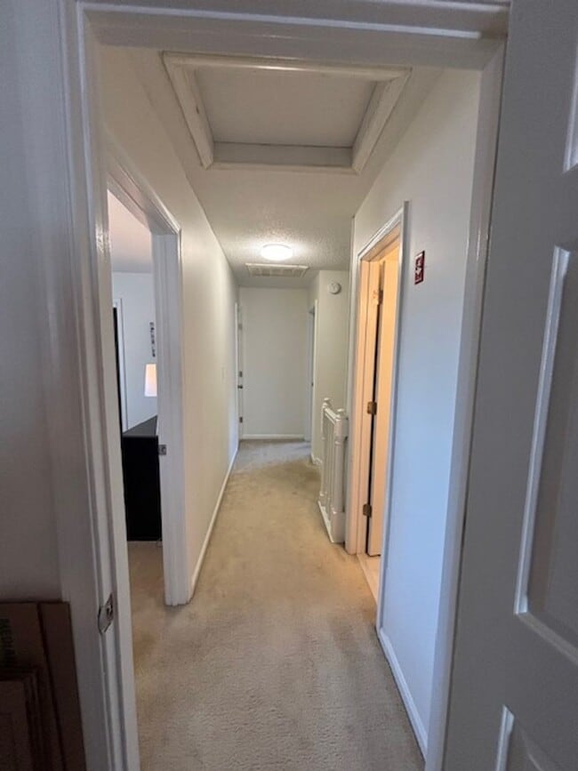 Building Photo - Glenwood