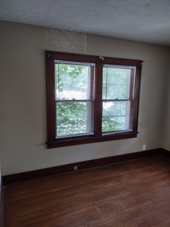 Building Photo - 1417 N 31st St