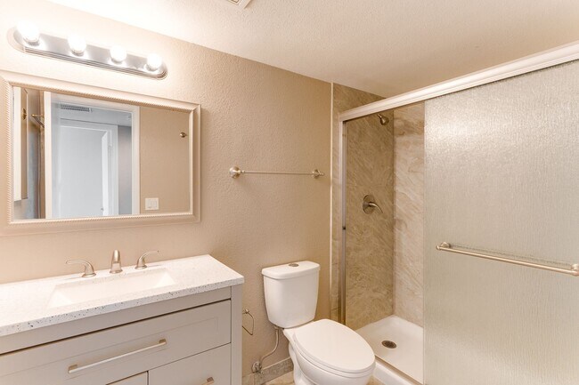 Building Photo - Modern Comfort in a Charming 2-Bed, 2-Bath Upstairs Unit! *  MOVE IN SPECIAL *