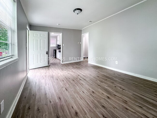 Building Photo - 1316 Rayfield Dr