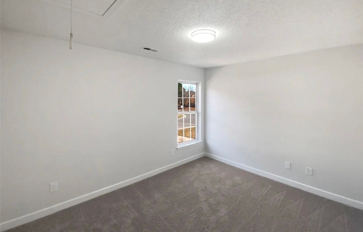 Building Photo - 2564 Captains Watch Rd NE