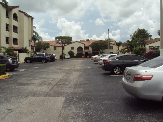 Building Photo - 8933 SW 123rd Ct