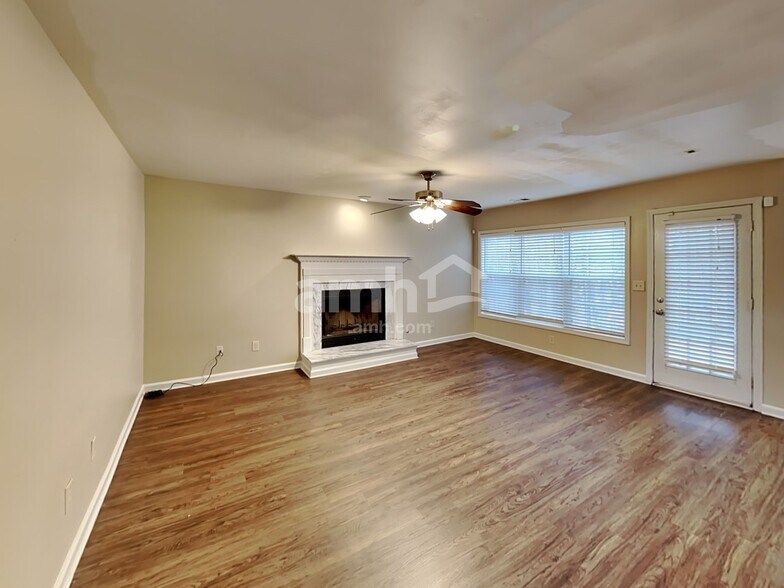 Building Photo - 2528 Howell Farms Way NW