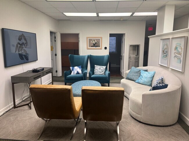 Building Photo - 1930 Sherman Ave