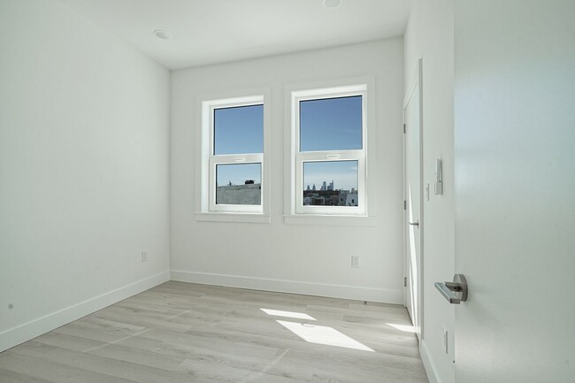 Building Photo - 2644 Coral St