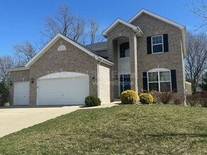 Building Photo - 116 Forest Oaks Dr