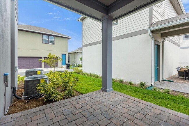 Building Photo - 13162 McMillan Dr