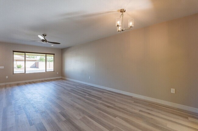 Building Photo - Modern Updated Home in Gated Community of ...