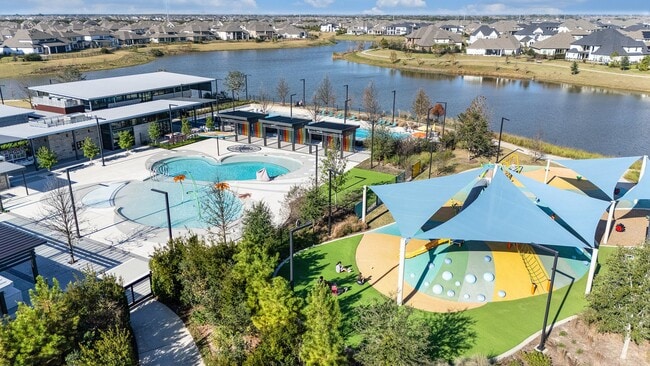 Building Photo - 10846 Day Jassamine Wy