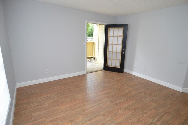 Building Photo - 8722 Mallard Reserve Dr