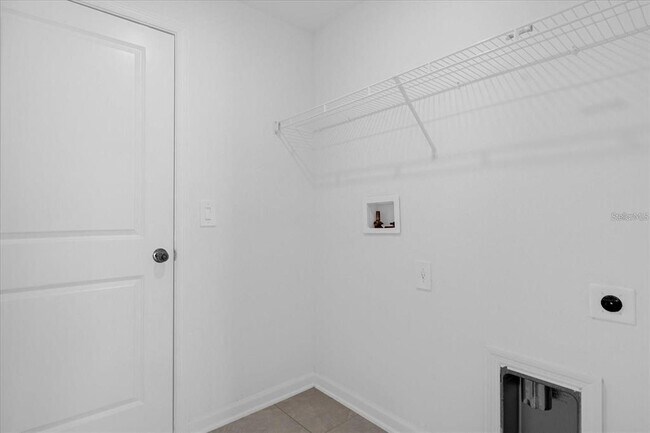 Building Photo - 321 Lawson Ave
