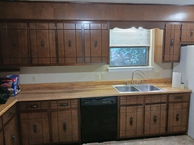 Building Photo - 130 W Midvale Ave