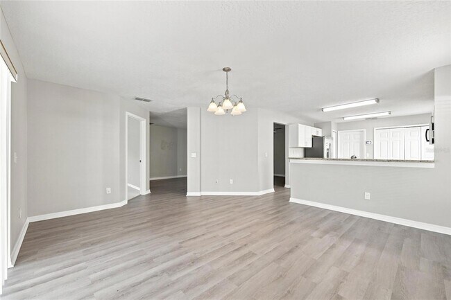 Building Photo - 516 Bella Rosa Cir