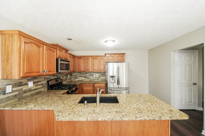 Building Photo - 4722 Yeager Rd