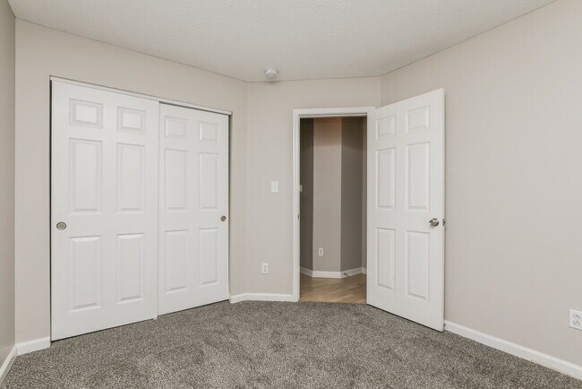 Building Photo - 5102 Emmert Dr