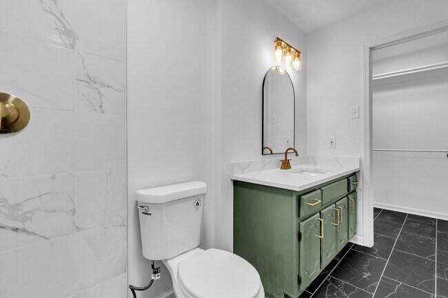 Building Photo - 8439 River Glen Dr