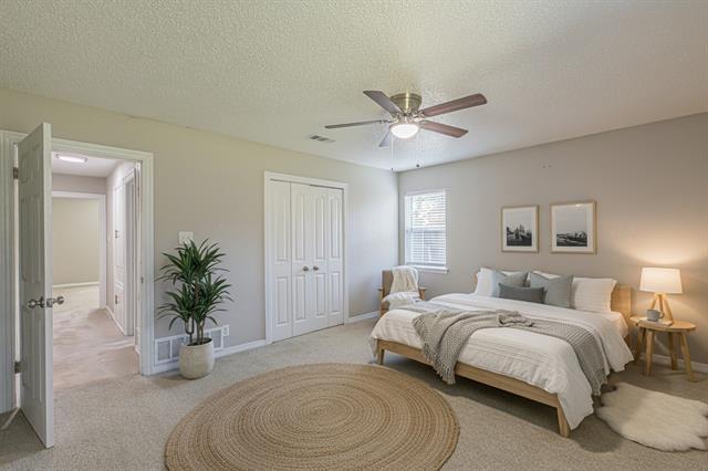 Building Photo - 311 Hedgerow Ln