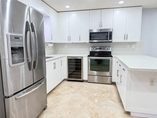 Building Photo - 2146 SW 103rd Pl