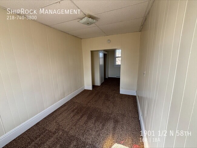 Building Photo - 1901 1/2 N 58th-