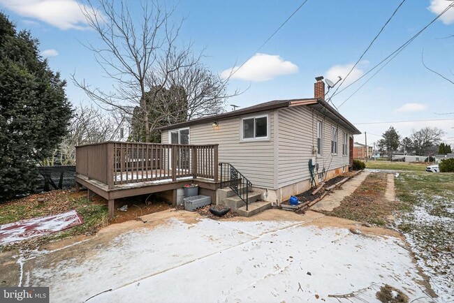 Building Photo - 38 N Scott St