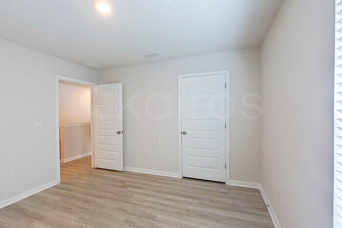 Building Photo - 4726 Malay Cir