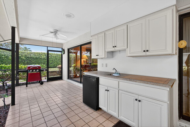 Building Photo - 17001 Freshwind Cir