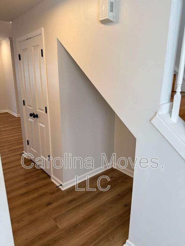Building Photo - 230 Spring Crossing Cir