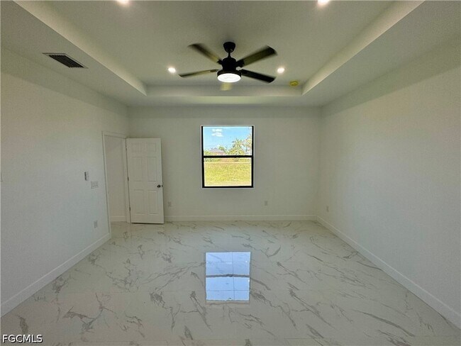 Building Photo - 1208 NW 25th Pl
