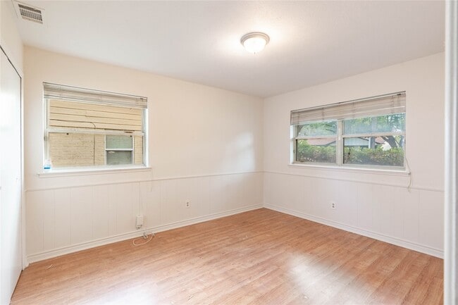 Building Photo - 709 Eastern Star Dr