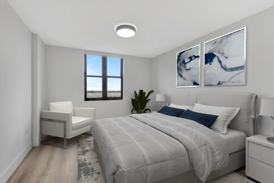 Master Bedroom - 651 Okeechobee Blvd