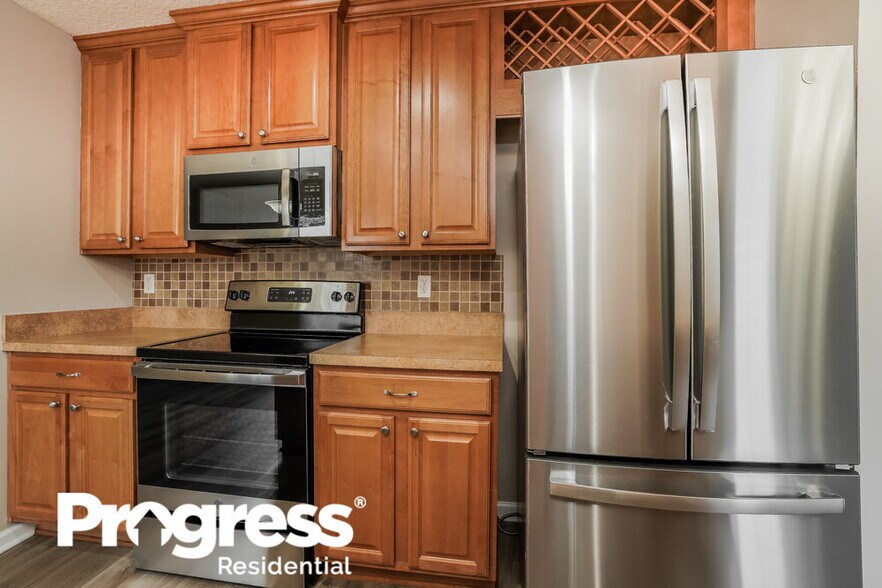 Building Photo - 3899 Pebble Brooke Circle South