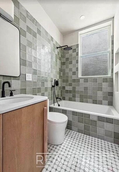 Building Photo - Fenimore Street