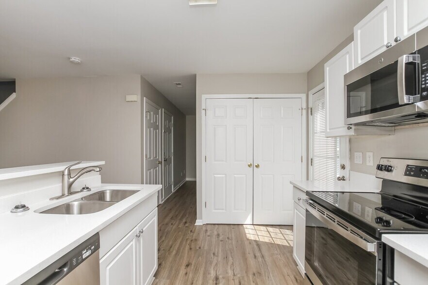 Building Photo - 12726 Candle Leaf Ct