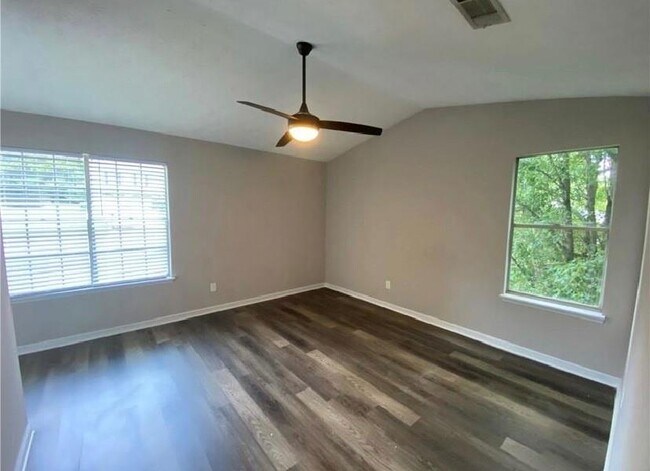 Building Photo - 2675 Wildflower Ln SW