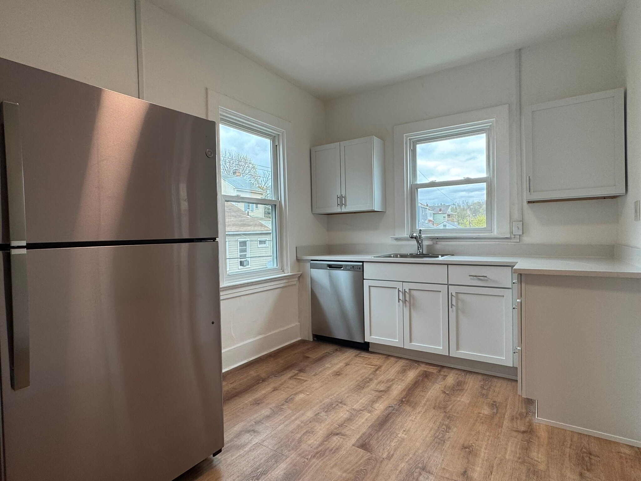 Building Photo - 23 Howard St