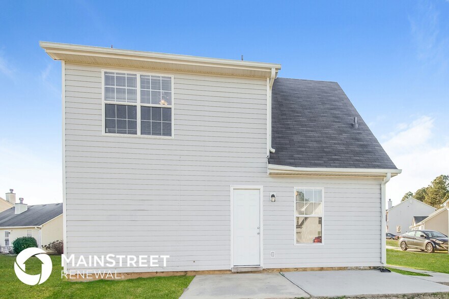 Building Photo - 265 Willow Springs Dr