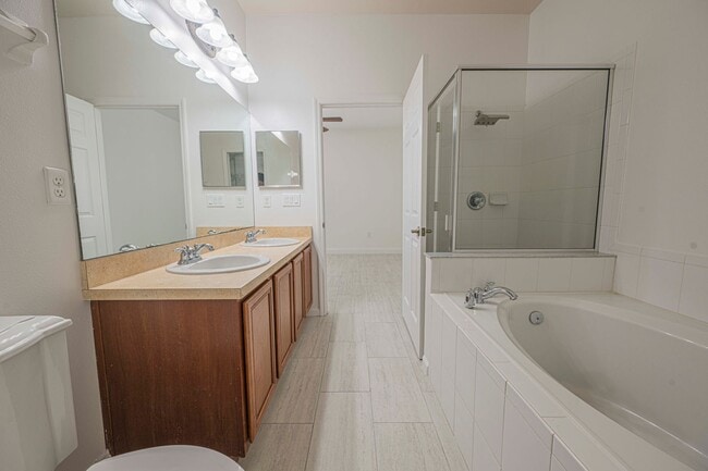 Building Photo - 3701 Titanic Cir