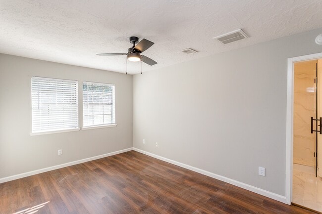 Building Photo - 5115 Beaver Hollow Dr