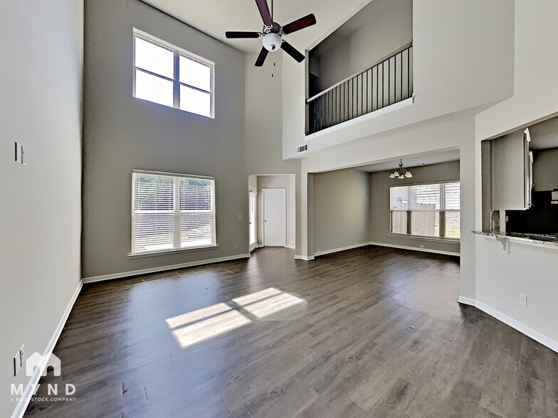 Building Photo - 218 Hardy Water Dr SE