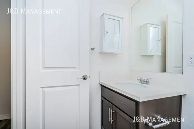 Building Photo - 8127 Cascio Ct