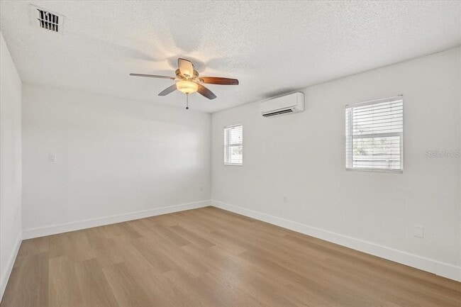 Building Photo - 7012 Pin Cherry Ln