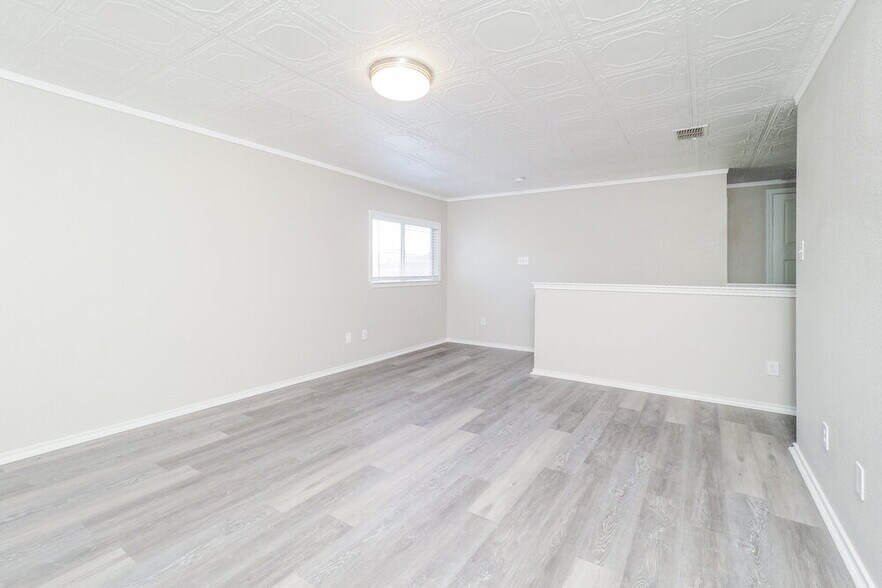 Building Photo - 10116 Chapel Glen Ter