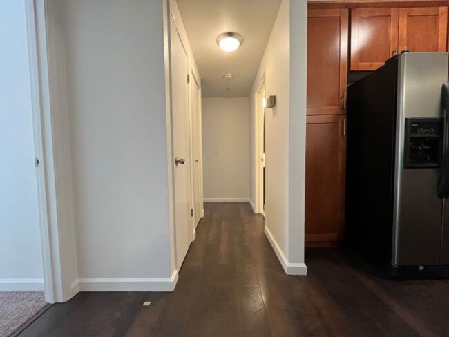 Building Photo - Upgrade 2Bed 2Bath Condo