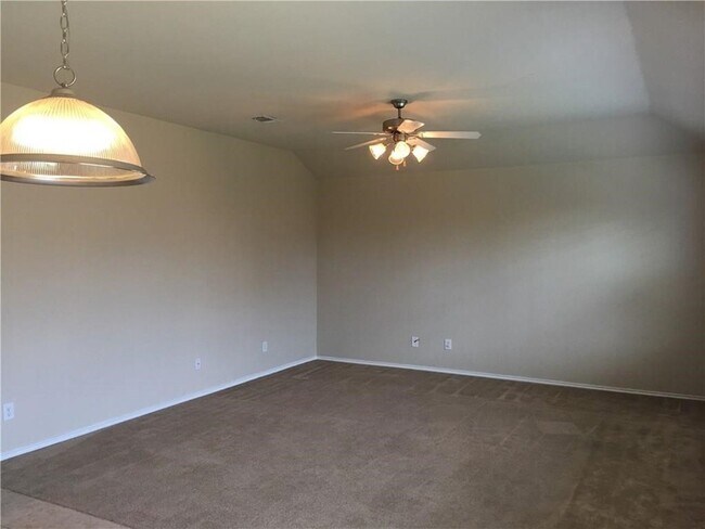 Building Photo - 5213 Spyglass Ln