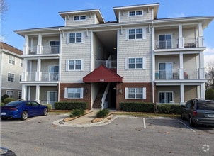 Building Photo - 920 Southmoor Dr
