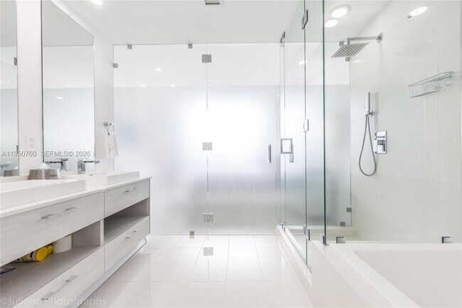 Building Photo - 55 SW 9th St