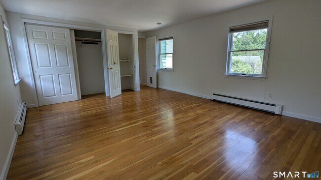 Building Photo - 117 N Taylor Ave